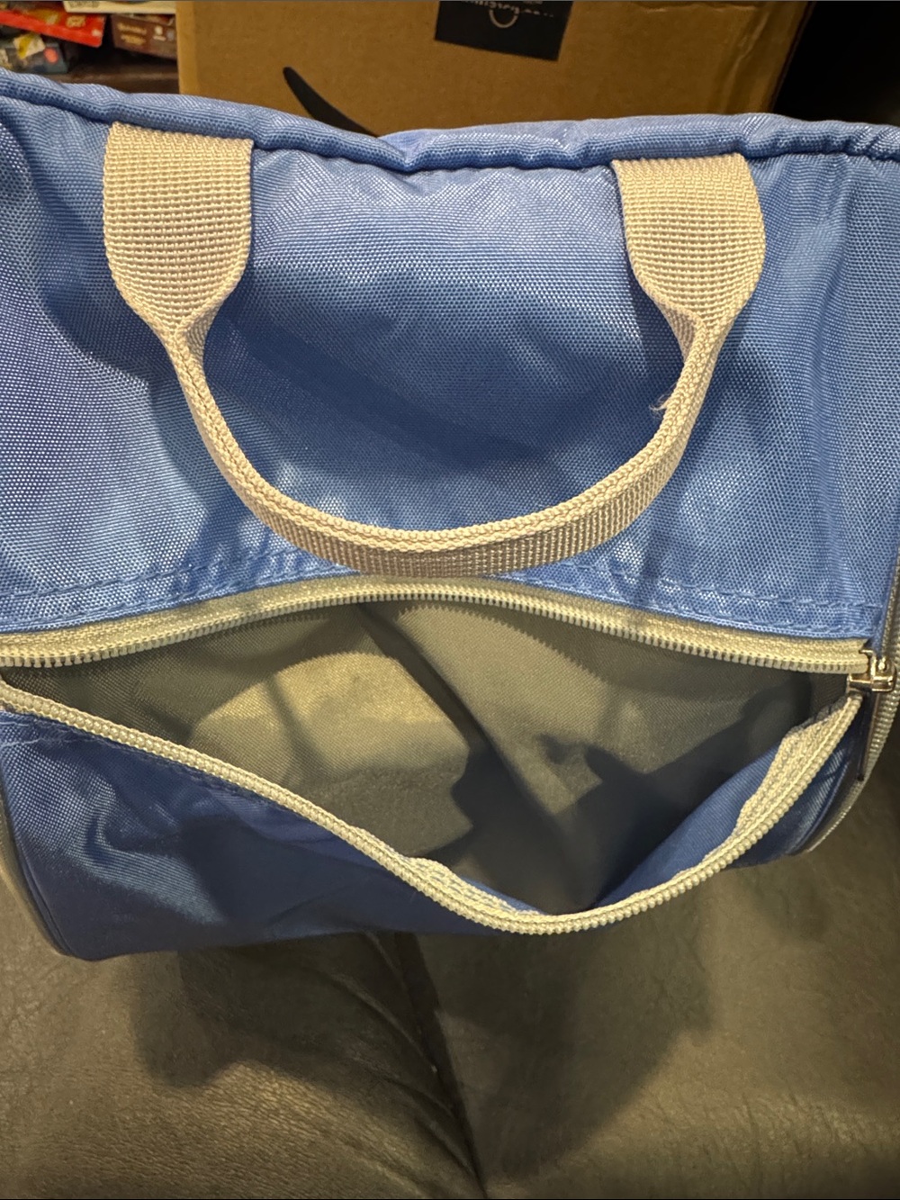 L.L. Bean Blue Hanging Toiletry Bag With Multiple Compartments - Picture 5 of 14
